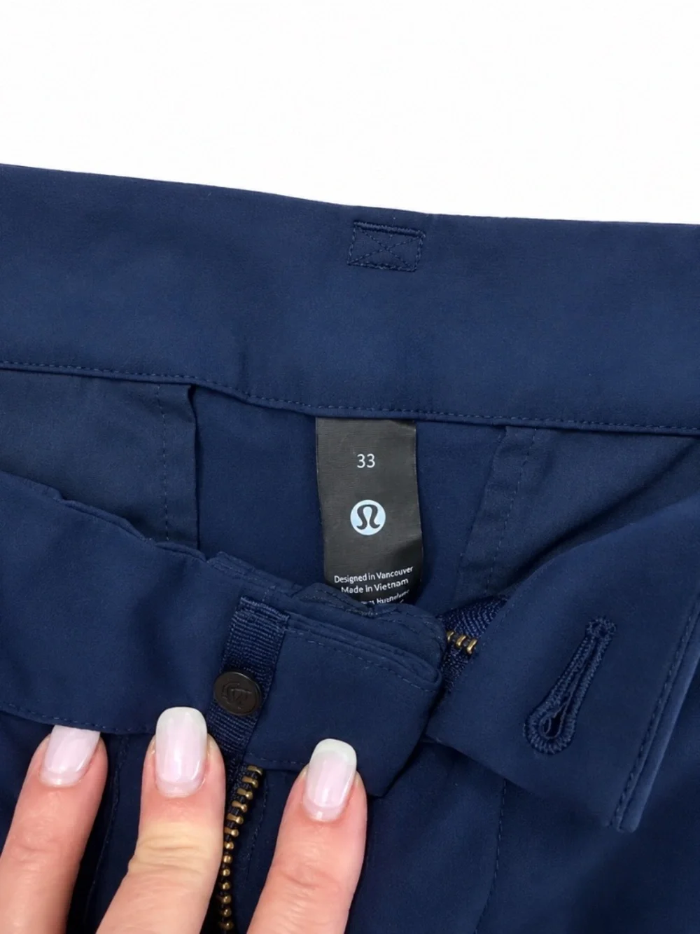 Lululemon Men's Navy Stretch Golf Shorts Size 33 Performance Casual